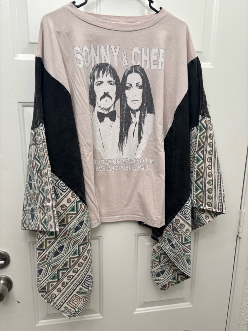 Sonny & Cher Graphic Tee in Dusty Pink